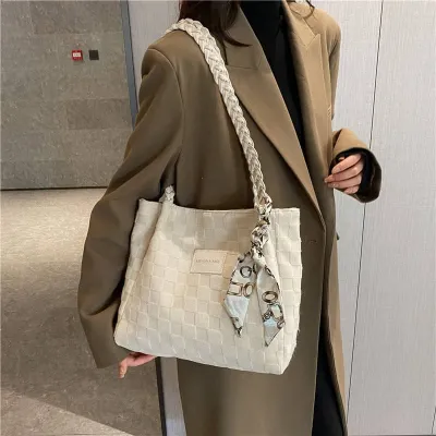 Large Capacity Plaid Pattern Braided Shoulder Tote Bag